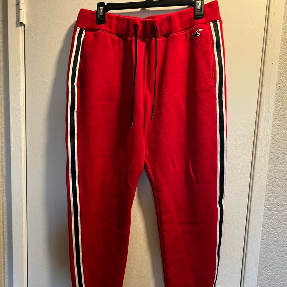 Hollister Sweatpants medium red